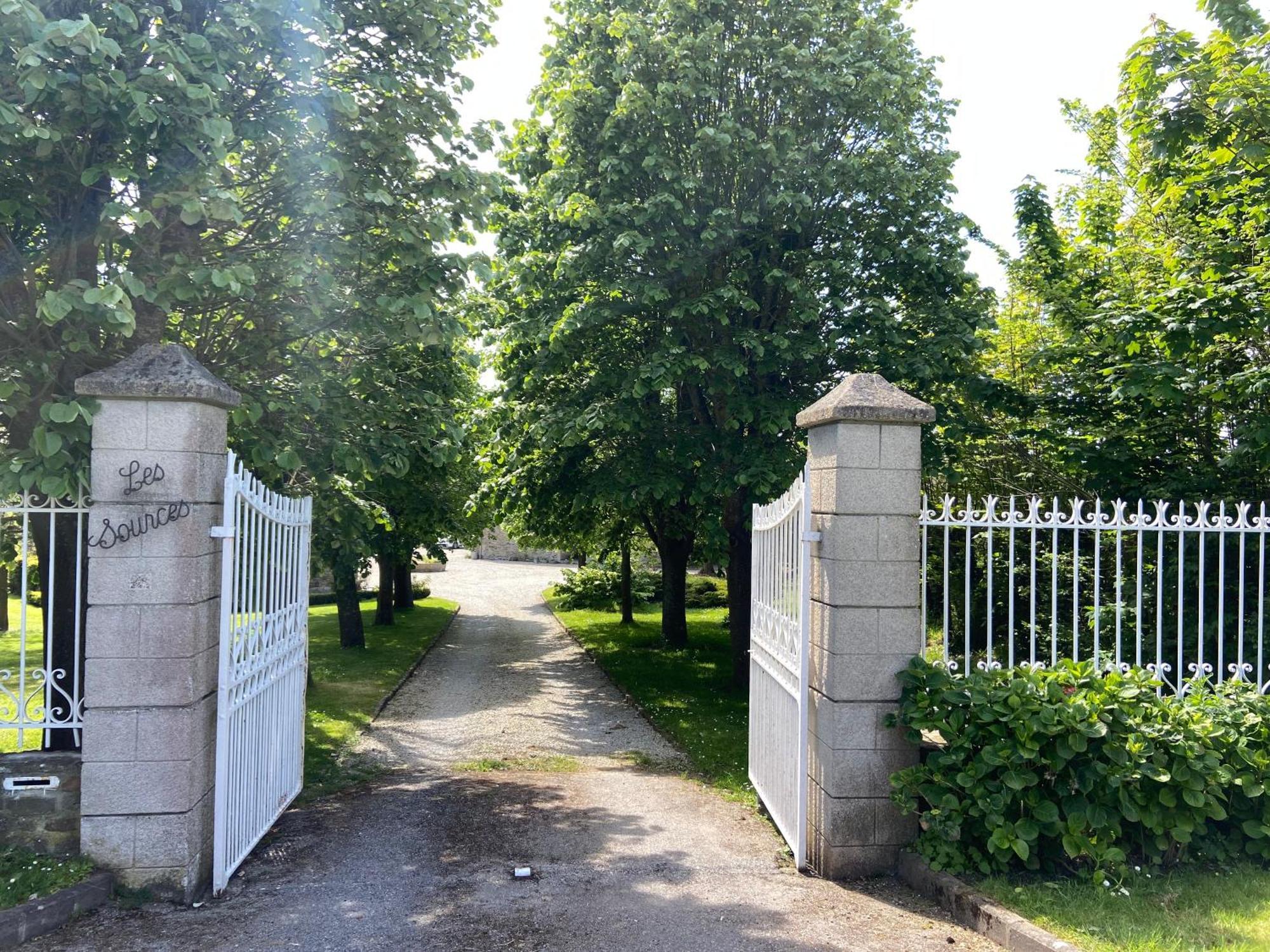 Chambres D'Hotes & Gites - Domaine Les Sources Portbail Exteriér fotografie